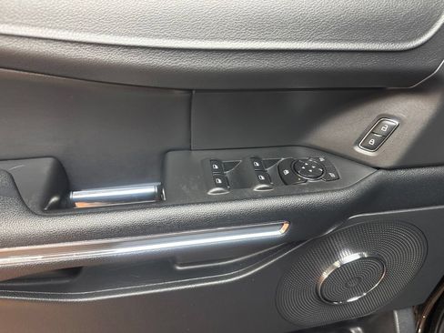 Used 2022 Ford Expedition XLT RWD image 21