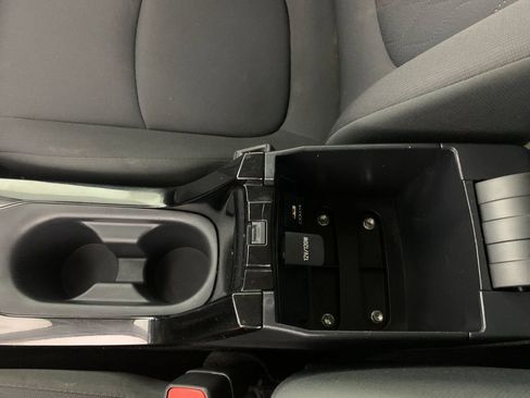 Used 2021 Toyota Corolla LE image 25