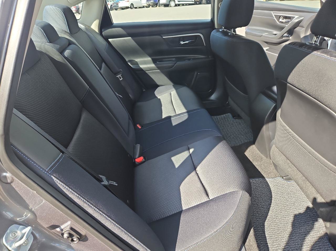 Used 2017 Nissan Altima 2.5 SR FWD image 19