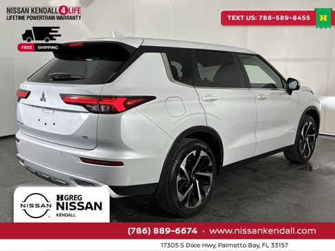 Used 2024 Mitsubishi Outlander FWD image 11