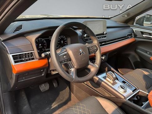 Used 2022 Mitsubishi Outlander SEL AWD/4WD image 14