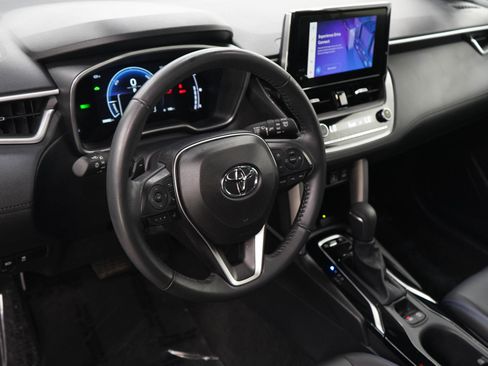 Used 2024 Toyota Corolla Cross AWD Hybrid w/ Convenience Package image 20