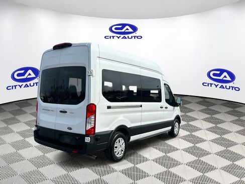 Used 2024 Ford Transit 350 XLT RWD image 4