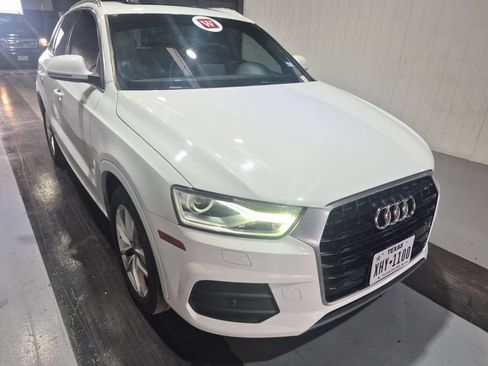Used 2017 Audi Q3 2.0T Premium Plus w/ Premium Plus Package FWD image 1