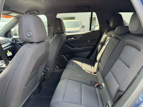 Used 2026 Chevrolet Equinox LT AWD/4WD image 14