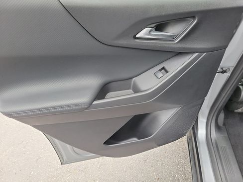 Certified 2025 Chevrolet Equinox LT FWD image 16