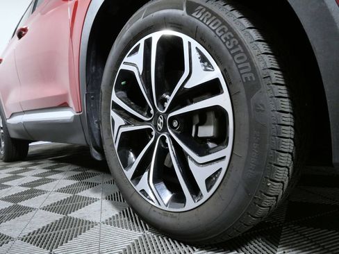 Used 2019 Hyundai Santa Fe AWD image 10