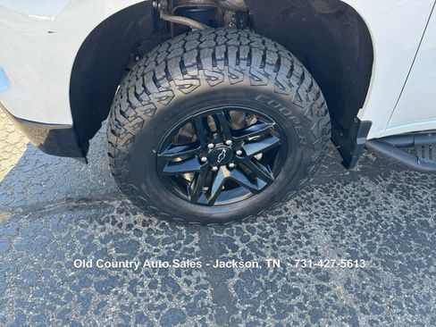 Used 2023 Chevrolet Silverado 1500 LT Trail Boss image 11