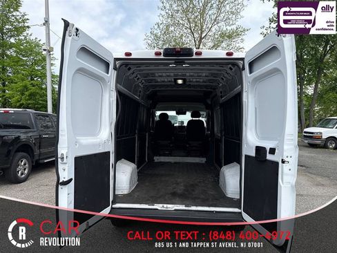 Used 2025 RAM ProMaster 2500 w/ Convenience Group FWD image 7