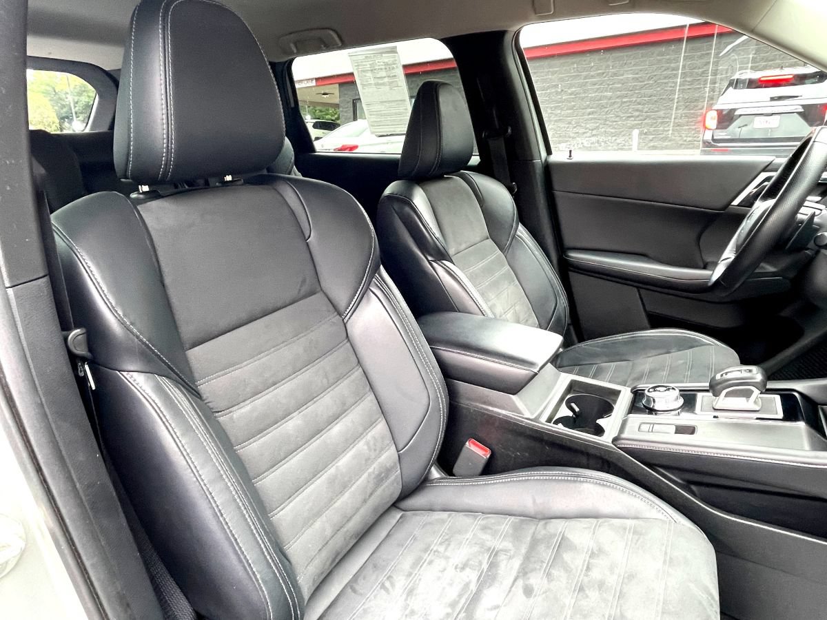 Used 2022 Mitsubishi Outlander SE AWD/4WD image 10