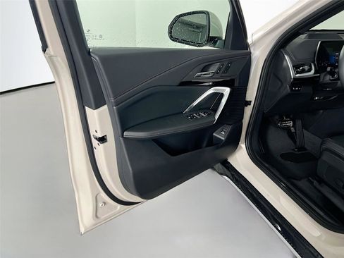 New 2026 BMW X1 xDrive28i w/ Technology Package image 16