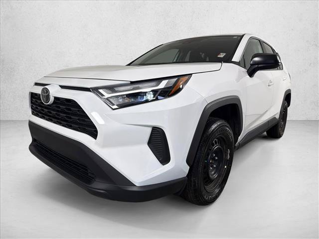 Used 2024 Toyota RAV4 LE FWD image 7