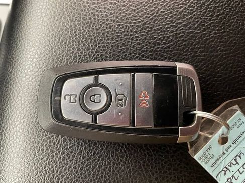 Used 2021 Ford Expedition XLT AWD/4WD image 23