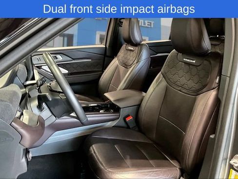 Used 2025 Ford Explorer Platinum w/ LUX Leather Package AWD/4WD image 21