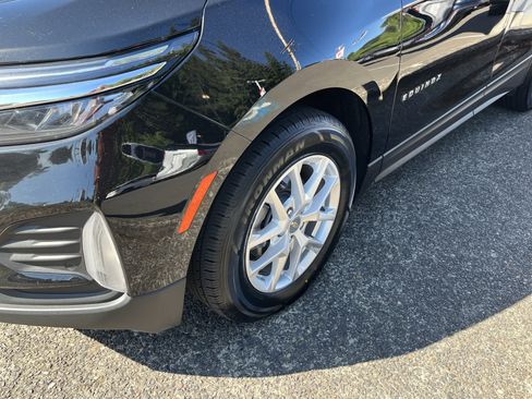 Used 2024 Chevrolet Equinox LT FWD image 9