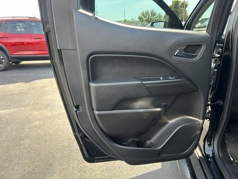 Used 2022 Chevrolet Colorado LT image 13