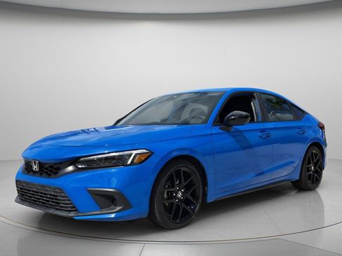 Used 2023 Honda Civic Sport image 9