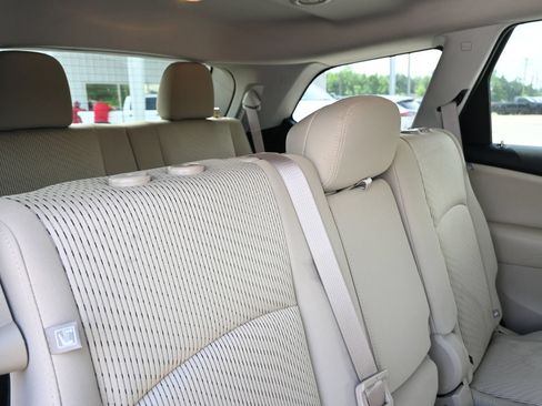Used 2015 Dodge Journey SXT w/ Flexible Seating Group FWD image 28