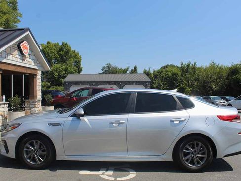 Used 2020 Kia Optima LX FWD image 10