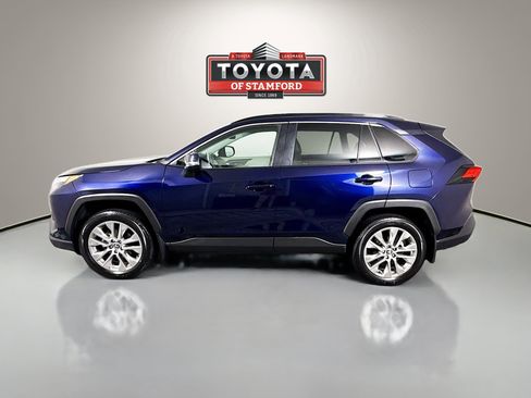 Used 2025 Toyota RAV4 XLE Premium w/ Weather Package AWD/4WD image 4