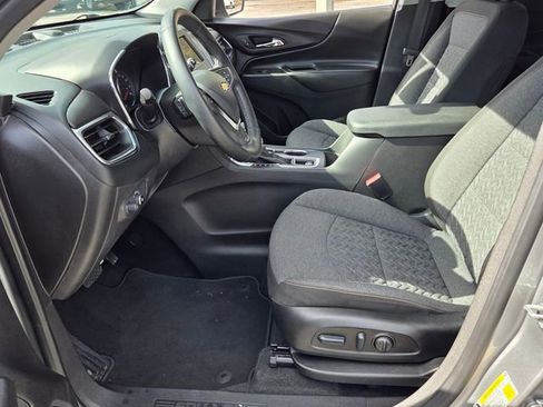 Used 2023 Chevrolet Equinox LT image 12