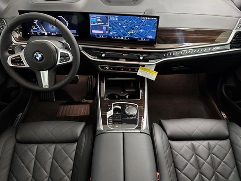 Used 2026 BMW X5 xDrive40i w/ M Sport Package image 15