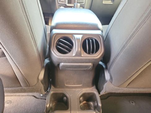 Used 2021 Jeep Wrangler Unlimited Sport AWD/4WD image 8