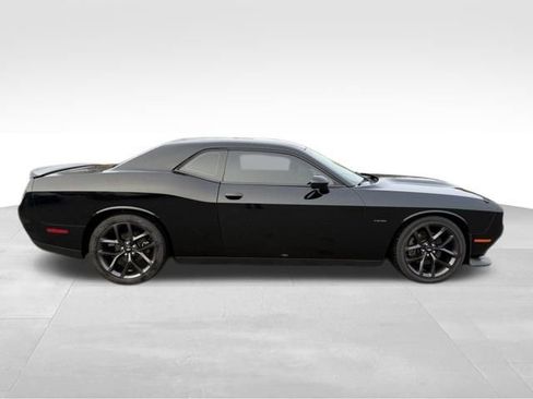 Used 2019 Dodge Challenger R/T w/ Driver Convenience Group image 10
