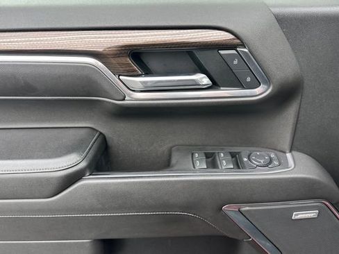 Used 2022 Chevrolet Silverado 1500 LT Trail Boss w/ Convenience Package II image 12