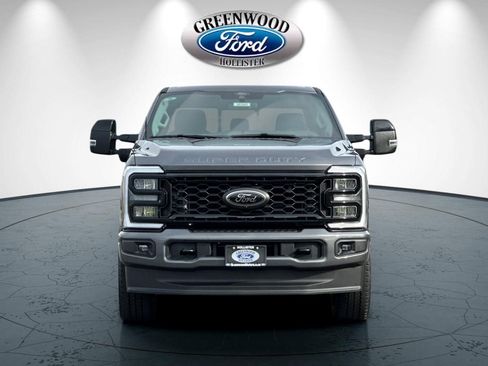 New 2026 Ford F250 Lariat w/ Black Appearance Package image 9