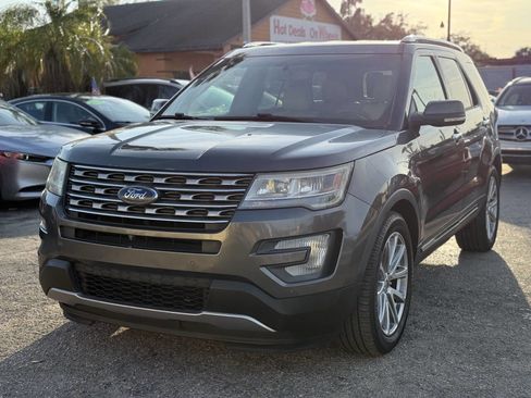 Used 2016 Ford Explorer Limited image 3