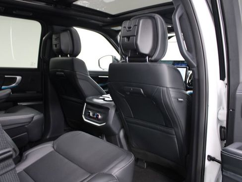 New 2026 Ford Expedition Platinum w/ Stealth Performance Package image 33