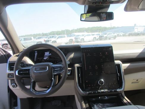 New 2026 GMC Yukon Denali w/ Sun & Power Step Package AWD/4WD image 14