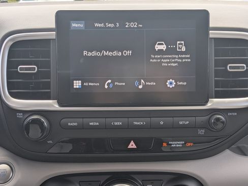 New 2025 Hyundai Venue SEL image 15