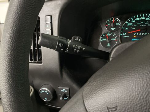 Used 2017 Chevrolet Express 2500 LT w/ LT Preferred Equipment Group image 20