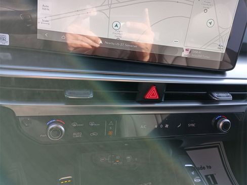 New 2026 Kia Sorento S image 25