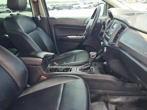 Used 2019 Hyundai Santa Fe FWD image 7