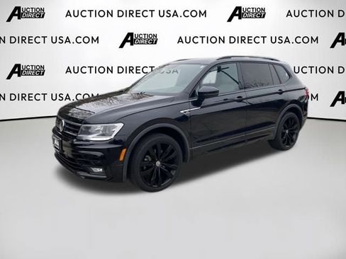 Used 2021 Volkswagen Tiguan SE R-Line image 1