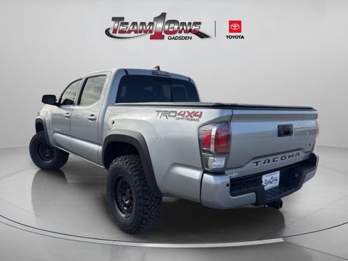 Used 2023 Toyota Tacoma TRD Off-Road w/ TRD Premium Off Road Package image 8