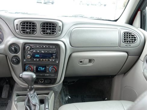 Used 2002 Chevrolet TrailBlazer LT w/ Preferred Equipment Group AWD/4WD image 81