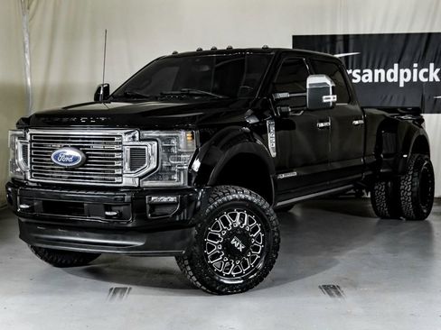 Used 2022 Ford F450 Platinum image 5