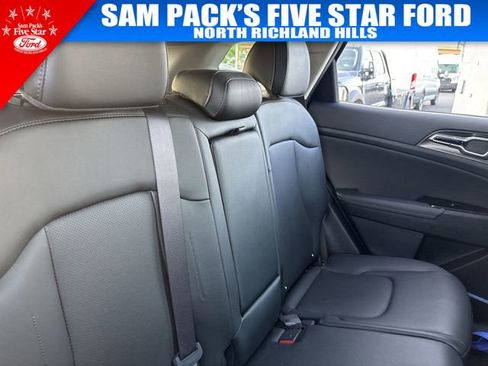Used 2025 Kia Sportage EX w/ Premium Package image 16