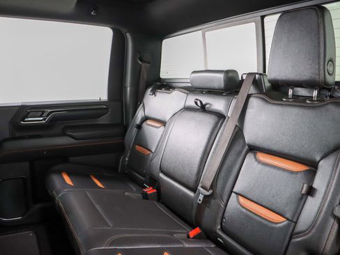 Used 2024 GMC Sierra 2500 AT4 w/ AT4 Premium Plus Package image 30