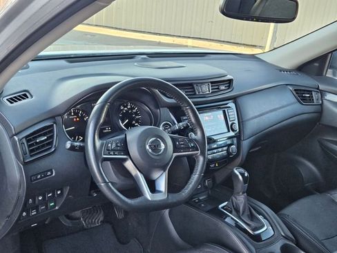 Used 2019 Nissan Rogue SL image 10