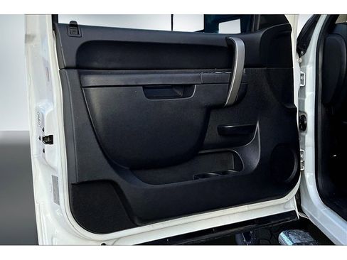 Used 2014 GMC Sierra 2500 SLE w/ SLE Preferred Package image 19