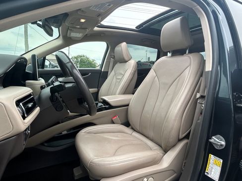 Used 2022 Lincoln Nautilus Reserve AWD/4WD image 11