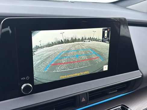 New 2026 Toyota Prius XLE image 17