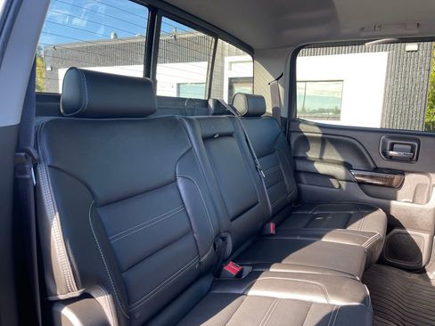 Used 2016 GMC Sierra 2500 Denali w/ Duramax Plus Package AWD/4WD image 32