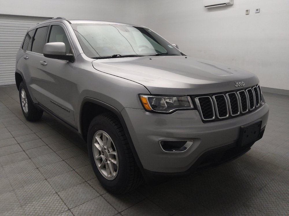 Used 2020 Jeep Grand Cherokee Laredo AWD/4WD image 13