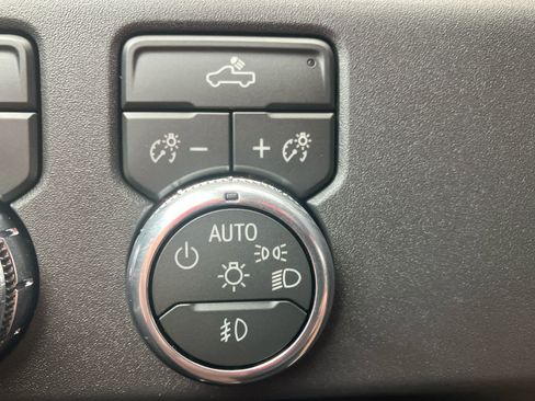 Used 2026 GMC Sierra 1500 Elevation AWD/4WD image 16